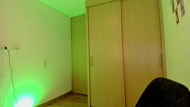 Snapshot of Mavdiaz222 chatting on December 14, 2024, 12:33 am Mavdiaz222 online show from December 14, 2024, 12:33 am