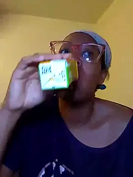 madamsensuale online show from March 19, 2025, 12:45 pm