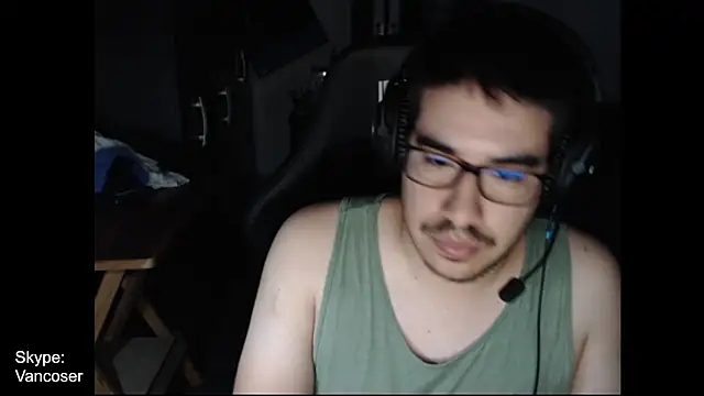 thealfawolf01 online show from February 6, 2025, 11:31 am