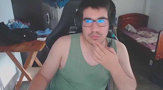 thealfawolf01 online show from March 1, 2025, 9:48 pm