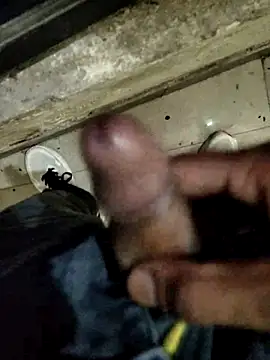 cumshotboy01 online show from October 24, 2025, 12:15 pm