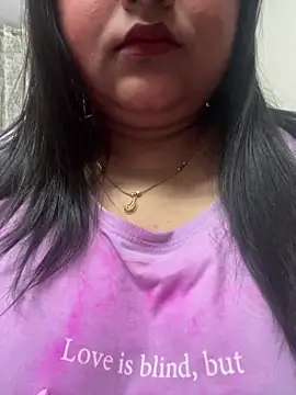 smile pretty online show from March 13, 2025, 6:23 pm