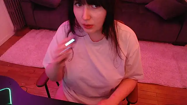 Lynylou online show from January 18, 2025, 7:38 am