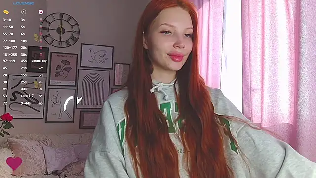 JudyWalkerr online show from February 19, 2025, 6:33 am