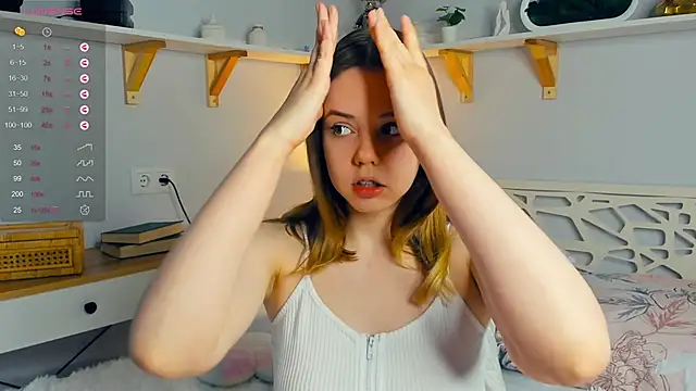 Snapshot of KiraGaves chatting on March 7, 2025, 6:54 pm KiraGaves online show from March 7, 2025, 6:54 pm