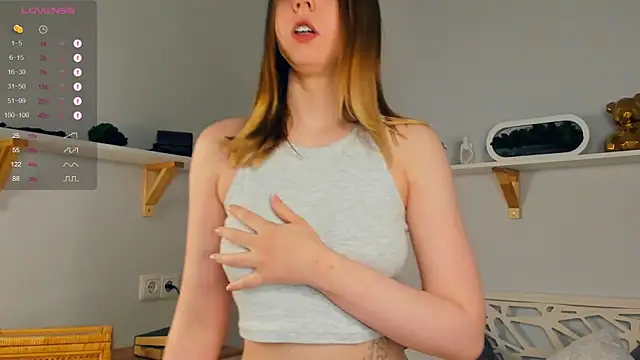 Snapshot of KiraGaves chatting on March 1, 2025, 7:15 pm KiraGaves online show from March 1, 2025, 7:15 pm