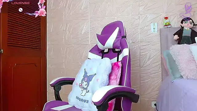 kendallsweet7 online show from October 15, 2025, 7:44 pm