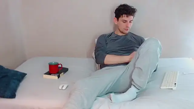 Elio555 online show from March 7, 2025, 12:37 am