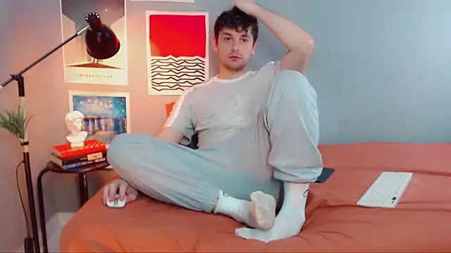 Elio555 online show from September 14, 2025, 3:01 pm