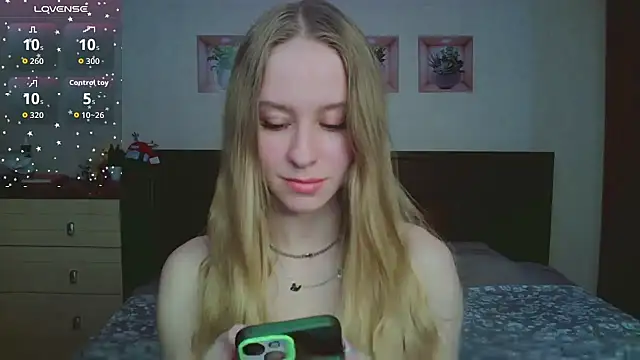 Lily  Devil online show from February 20, 2026, 3:03 pm