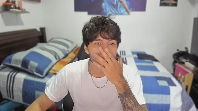 justin stark7 online show from March 13, 2025, 10:43 pm