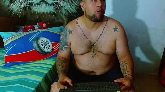 Michaell Myerss  online show from November 28, 2025, 1:11 pm