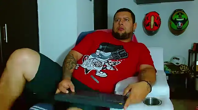 Michaell Myerss  online show from February 27, 2025, 2:21 pm