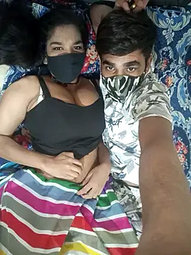 hottiess69 online show from March 28, 2026, 9:21 am