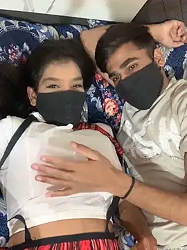 Snapshot of hottiess69 chatting on October 19, 2025, 2:03 am hottiess69 online show from October 19, 2025, 2:03 am