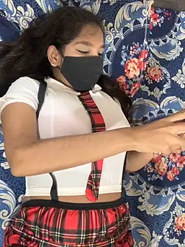 Snapshot of hottiess69 chatting on October 22, 2025, 6:46 am hottiess69 online show from October 22, 2025, 6:46 am