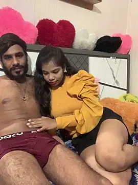 Snapshot of hottiess69 chatting on February 15, 2025, 1:21 am hottiess69 online show from February 15, 2025, 1:21 am