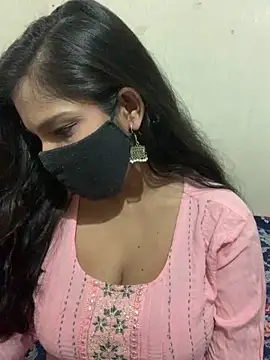 Snapshot of hottiess69 chatting on October 17, 2025, 12:51 pm hottiess69 online show from October 17, 2025, 12:51 pm