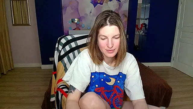 EmilyWalkeri online show from March 7, 2025, 10:10 pm