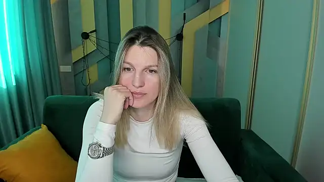 EmilyWalkeri online show from March 17, 2026, 8:06 am