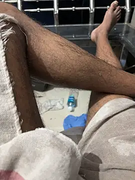 mallucutee online show from December 1, 2025, 12:50 pm