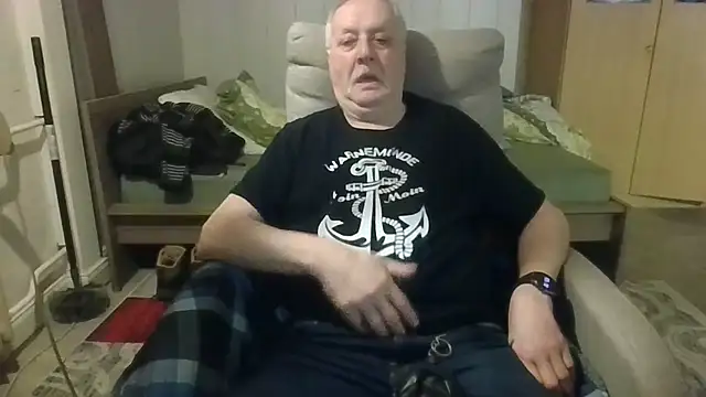 Sammy1660 online show from April 10, 2026, 1:12 am