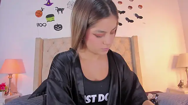 allisson m online show from October 31, 2025, 12:13 pm