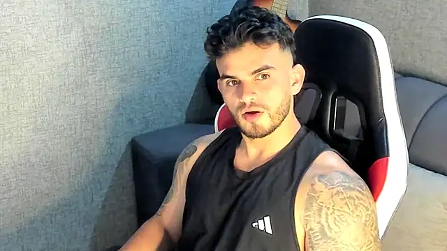 Ricardogo19 online show from October 12, 2025, 11:39 pm