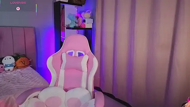 LoaLuxury online show from January 10, 2026, 1:39 pm