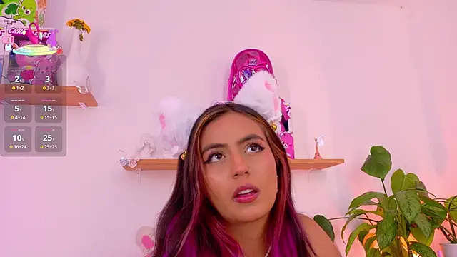 Snapshot of emily_bank chatting on February 18, 2026, 7:32 pm emily bank online show from February 18, 2026, 7:32 pm