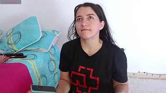 Emelyross  online show from March 11, 2026, 1:49 pm