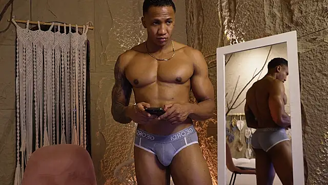 Logan Varela online show from September 13, 2025, 12:38 pm