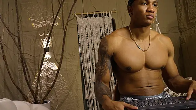 Logan Varela online show from September 12, 2025, 12:38 pm