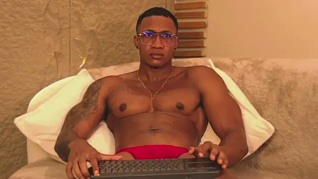 Logan Varela online show from March 18, 2025, 10:58 pm