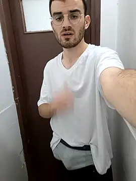 erikamavrik online show from March 17, 2025, 5:38 pm