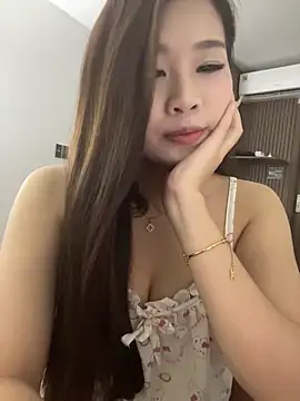Snapshot of Bae1103 chatting on June 18, 2026, 3:06 pm Bae1103 online show from June 18, 2026, 3:06 pm