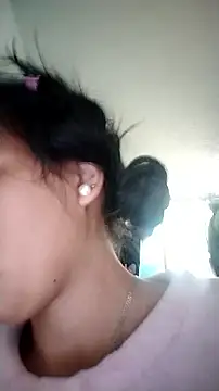 Tiphanydirty3 online show from September 18, 2025, 4:32 pm