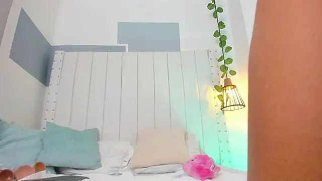 hannah gray online show from September 23, 2025, 11:06 am