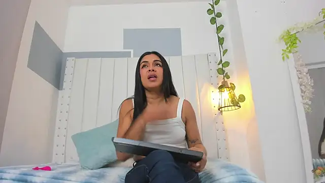 hannah gray online show from October 20, 2025, 11:11 am