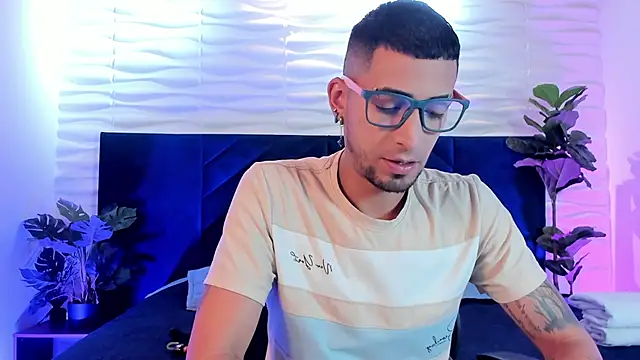 DrakeNeumann online show from February 9, 2026, 3:26 am