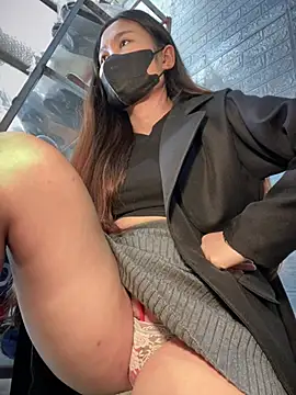 Tina 995 online show from January 9, 2025, 4:52 am