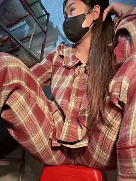 Tina 995 online show from March 11, 2025, 1:12 pm