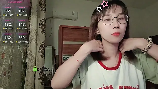 Lili 666 online show from September 14, 2025, 5:35 pm