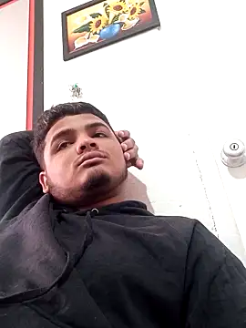 Snapshot of Boycuriousxxx chatting on May 20, 2026, 12:13 pm Boycuriousxxx online show from May 20, 2026, 12:13 pm