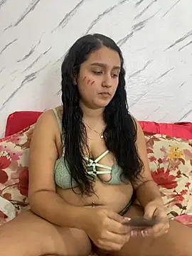 saray gomez22 online show from March 18, 2025, 1:13 am