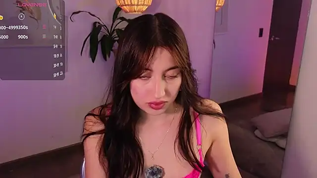 eimy22 online show from February 13, 2025, 11:15 pm