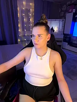 Lexi noah online show from December 4, 2025, 8:52 pm