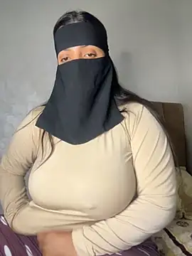 Narimane maroc online show from April 13, 2026, 11:31 pm