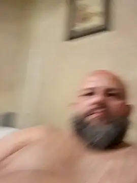 AlexandruCsaba online show from April 14, 2026, 2:44 pm