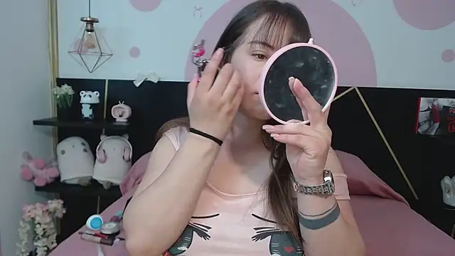 DanniAbbey online show from September 25, 2025, 11:38 am